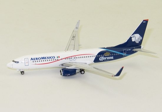 Boeing 737-800 AeroMexico - "Corona"